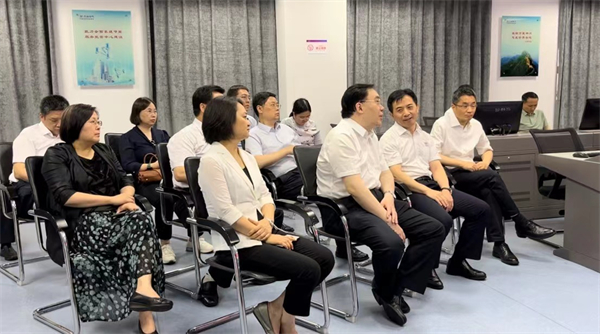 國家發改委到萬洲調研7采用.jpg